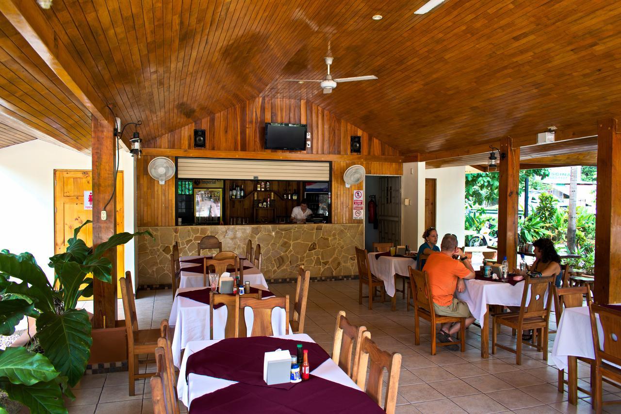 Hotel Alkamar 坦波 外观 照片