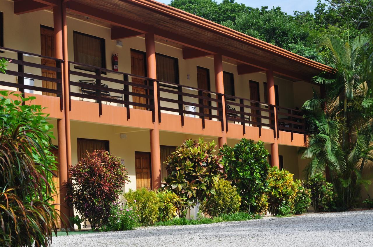 Hotel Alkamar 坦波 外观 照片